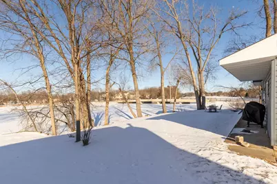 17208 Peterborg Road, Eden Prairie, MN 55346 - Photo 4