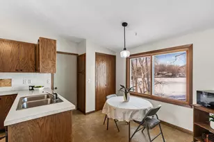 17208 Peterborg Rd, Eden Prairie, MN 55346 - Photo 14