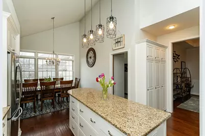 2011 Baihly Heights Drive SW, Rochester, MN 55902 - Photo 10