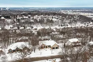 2011 Baihly Heights Dr SW, Rochester, MN 55902 - Photo 38