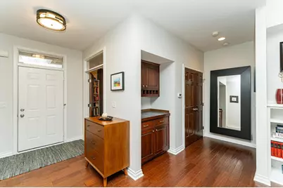 2011 Baihly Heights Drive SW, Rochester, MN 55902 - Photo 2