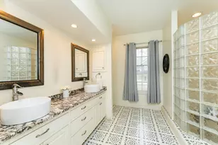 2011 Baihly Heights Dr SW, Rochester, MN 55902 - Photo 16