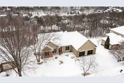 2011 Baihly Heights Drive SW, Rochester, MN 55902 - Photo 36