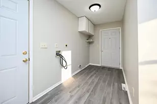 714 E Mark St, Winona, MN 55987 - Photo 4