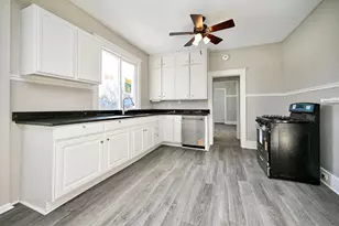 714 E Mark St, Winona, MN 55987 - Photo 2