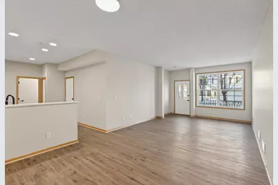 879 Braunworth Court, Chaska, MN 55318 - Photo 10