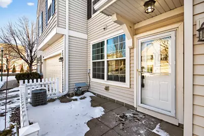 879 Braunworth Court, Chaska, MN 55318 - Photo 6