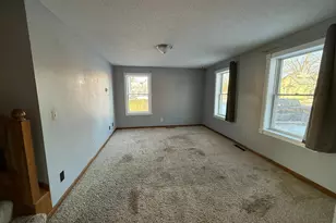 117 9th St NW, Faribault, MN 55021 - Photo 8
