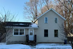 117 9th St NW, Faribault, MN 55021 - Photo 2