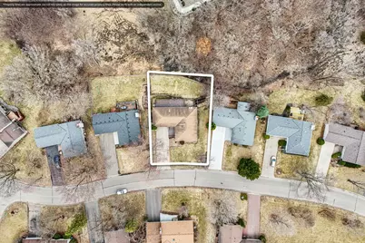 9545 Garrison Way, Eden Prairie, MN 55347 - Photo 40