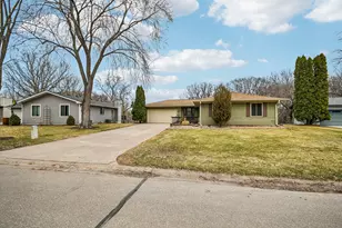 9545 Garrison Way, Eden Prairie, MN 55347 - Photo 42