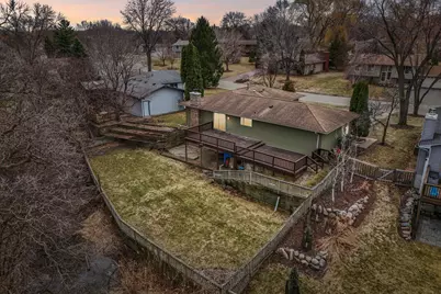 9545 Garrison Way, Eden Prairie, MN 55347 - Photo 36