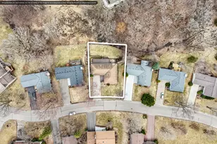 9545 Garrison Way, Eden Prairie, MN 55347 - Photo 40