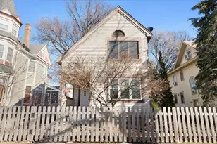 695 Hague Ave, Saint Paul, MN 55104 - Photo 2