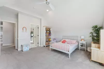 9889 Frederick Place, Eden Prairie, MN 55347 - Photo 32