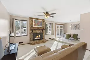 10186 Quaker Ln N, Maple Grove, MN 55369 - Photo 4