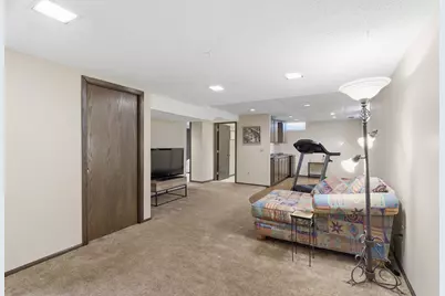 10186 Quaker Lane N, Maple Grove, MN 55369 - Photo 18