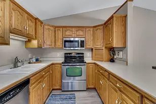 108 Eagle Dr, Cold Spring, MN 56320 - Photo 2