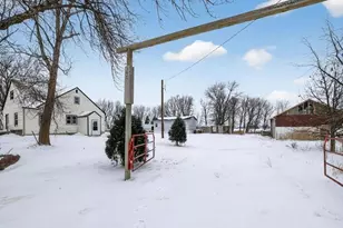 8225 485th St, Kenyon, MN 55946 - Photo 6