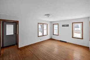 8225 485th St, Kenyon, MN 55946 - Photo 8