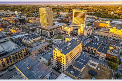 118 Broadway N #802, Fargo, ND 58102 - Photo 6