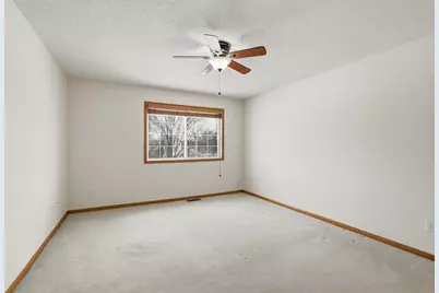 677 Mariner Way, Woodbury, MN 55129 - Photo 18