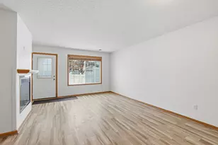 677 Mariner Way, Woodbury, MN 55129 - Photo 6