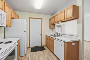 677 Mariner Way, Woodbury, MN 55129 - Photo 10