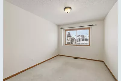 677 Mariner Way, Woodbury, MN 55129 - Photo 16