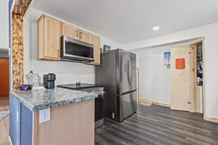 302 S Oak St, Hendricks, MN 56136 - Photo 12