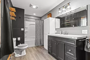 302 S Oak St, Hendricks, MN 56136 - Photo 26