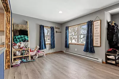 302 S Oak Street, Hendricks, MN 56136 - Photo 18