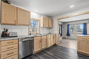 302 S Oak St, Hendricks, MN 56136 - Photo 8