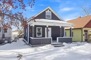 1121 2nd St, Hudson, WI 54016 - Photo 2