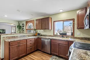 532 W Radichel St, Lake Crystal, MN 56055 - Photo 10