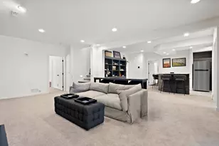 5200 Malibu Dr, Edina, MN 55436 - Photo 50