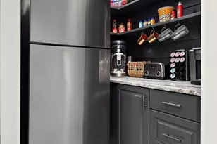 5200 Malibu Dr, Edina, MN 55436 - Photo 54