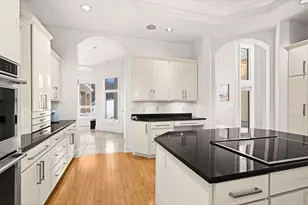 560 Marshall St, Duluth, MN 55803 - Photo 4