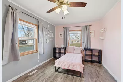 125 S Eagle Street, Belle Plaine, MN 56011 - Photo 18