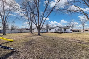 125 S Eagle St, Belle Plaine, MN 56011 - Photo 26