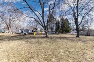 125 S Eagle St, Belle Plaine, MN 56011 - Photo 30