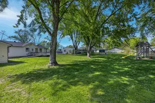 125 S Eagle St, Belle Plaine, MN 56011 - Photo 28