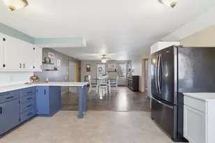 125 S Eagle St, Belle Plaine, MN 56011 - Photo 8