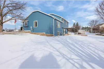 819 Moonlight Place, Woodbury, MN 55125 - Photo 2