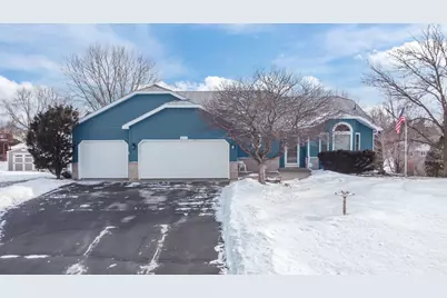 819 Moonlight Place, Woodbury, MN 55125 - Photo 1