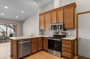 809 Ivy Ln, Eagan, MN 55123 - Photo 18