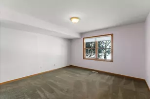 809 Ivy Ln, Eagan, MN 55123 - Photo 24