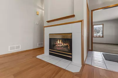 809 Ivy Lane, Eagan, MN 55123 - Photo 8