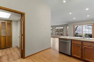 809 Ivy Ln, Eagan, MN 55123 - Photo 20