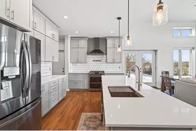 725 N Linden Street, Belle Plaine, MN 56011 - Photo 6